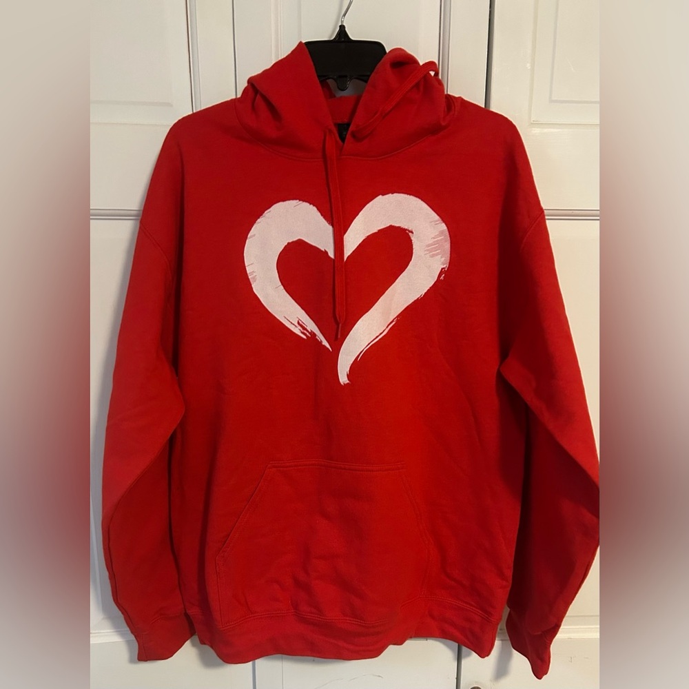 Unisex Red Heart Graphic Hoodie -Pullover Sweatshirt with Kangaroo Pocket